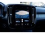 Volvo XC40 T3 Inscription | Trekhaak | Premium audio by Harman Kardon | Getint glas | Verwarmbare voorstoelen | Achteruitrijcamera | Elektrische achterklep | Parkeersensor voor