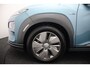 Hyundai Kona Electric EV Premium 64 kWh 3- Fase SOH 94,8% | Warmtepomp | Camera | Leer | Head-Up Display
