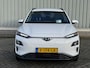 Hyundai Kona Electric EV Premium 64 kWh / NL Auto / 3 Fase AC-Lader / Lederen Bekleding / Dealer Onderhouden / Stoel- en Stuurverwarming / Stoelventilatie / Elektrisch Verstelbare Stoel / Navigatie / Camera /