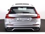 Volvo V60 T4 R-Design - Panorama/schuifdak - IntelliSafe Assist & Surround - Parkeercamera achter - Verwarmde voorstoelen, stuur & achterbank - Parkeersensoren voor & achter - Elektr. bedienb. bestuurdersstoel met geheugen - Standkachel - Elektr. inklapbare trekhaak - 19' LMV