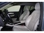 Volvo XC40 T5 Recharge Inscription - Panorama/schuifdak - Harman/Kardon audio - Parkeercamera achter - Verwarmde voorstoelen - Parkeersensoren voor & achter - Elektr. bedienb. voorstoelen met geheugen links - Draadloze tel. lader - Cruise control - Extra getint glas - Elektr. inklapbare trekhaak - 18' LMV