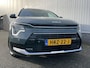 Kia Niro Hybrid 1.6 GDi DynamicPlusLine / Lederen interieur / Schuif-kanteldak / Climate control / Adaptief cruisecontrol / Stoel + stuurwiel verwarming / Keyless entry / LMV / Parkeersensoren.