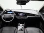 Kia Niro EV Light Advanced 64.8 kWh | SOH 100% | Parkeersensoren | Parkeercamera | Stoel en stuur verwarming | Apple Car Play/Android auto |