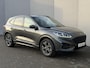 Ford Kuga 2.5 PHEV ST-Line X / B&O / Panoramadak / Afn. Trekhaak 1500 Kg / Dealer Onderhouden / HUD / ACC / Navigatie / Winterpack / Stoel & Stuurwiel verwarming / Camera / Elektr. stoelen / Elektr. Achterklep / Apple Carplay & Android Auto / Sportonderstel / Dodehoek /