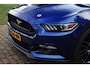 Ford Mustang USA 5.0 V8 HANDGESCHAKELD | NW Model | Uniek | Schoon Carfax | Xenon | Performance hood | Led. Dashboard | Historie |