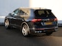 Volkswagen Tiguan Allspace 1.5 TSI R-Line Business+ 150pk DSG | Navigatie | Trekhaak | Elek. achterklep | LED Matrix | Winterpakket | Camera | App Connect |