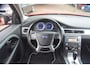 Volvo V70 2.5FT Momentum R-Design | Xenon | Leer | Clima | Cruise-control | PDC | Stoelverwarming | Trekhaak | Keurige en goed onderhouden V70 met de juiste opties!!