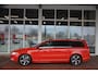 Volvo V70 2.5FT Momentum R-Design | Xenon | Leer | Clima | Cruise-control | PDC | Stoelverwarming | Trekhaak | Keurige en goed onderhouden V70 met de juiste opties!!