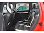 Volvo V70 2.5FT Momentum R-Design | Xenon | Leer | Clima | Cruise-control | PDC | Stoelverwarming | Trekhaak | Keurige en goed onderhouden V70 met de juiste opties!!