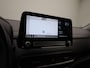 Hyundai Kona Electric EV Fashion 64 kWh | Apple Carplay/Android Auto | Cruise Control | Climate Control | Achteruitrijcamera | Head-Up Display | Stoelverwarming | Lichtmetalen Velgen |