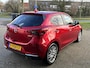 Mazda 2 1.5 Skyactiv-G Luxury NL-Auto, 1e Eig., Dealer Ondh., Automaat, Navigatie, Apple Carplay/ Android Auto, Head-up, Keyless, Stoel verw., Stuurverw., A-rij-Camera, Lichtmetaal