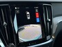 Volvo V60 B4 AUT7 197PK Essential Edition Bright **DIRECT LEVERBAAR** 20" Lichtmetalen velgen | Lederen bekleding | Climate Pack | Driver Assist Pack | Charcoal hemebekleding | Bright exterieuraccenten