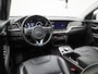 Kia Niro EV e-Niro ExecutiveLine 64 kWh | Apple Carplay / Android Auto | Stoelverwarming/Koeling | Lederen Bekleding | Camera | Privacy Glass |