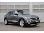 Volkswagen T-Roc 1.5 TSI 150pk DSG Sport | Panoramadak | Trekhaak | Stoelverwarming | Achteruitrijcamera | Leer