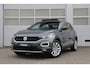 Volkswagen T-Roc 1.5 TSI 150pk DSG Sport | Panoramadak | Trekhaak | Stoelverwarming | Achteruitrijcamera | Leer