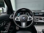 BMW 3-Serie 330e M-pakket / Pano / HUD / / Memory / Full