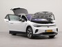 Volkswagen ID.4 First 77 kWh incl. wegklapbare trekhaak | | SoH 88,7 % | Apple Carplay | Navigatie | Achteruitrij camera | Verwarmde voorruit | Voorstoelen verwarmd | Spraakbediening | Wegklapbare trekhaak | Parkeersensoren voor en achter |