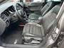 Volkswagen Golf 1.4 TSi Highline met NAP, navigatie, cruise control, PDC, trekhaak