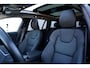 Volvo V60 Cross Country B5 Automaat AWD Pro |Semi electrische Trekhaak|Standkachel, Stoelverwarming voor, Stuurwielverwarming, Elektrisch bedienbare voorstoelen met geheugen, Panoramadak, Harman Kardon audio, Draadloos opladen telefoon, 20 Inch Lichtmetalen velgen