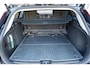 Volvo V60 Cross Country B5 Automaat AWD Pro |Semi electrische Trekhaak|Standkachel, Stoelverwarming voor, Stuurwielverwarming, Elektrisch bedienbare voorstoelen met geheugen, Panoramadak, Harman Kardon audio, Draadloos opladen telefoon, 20 Inch Lichtmetalen velgen