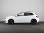 Volkswagen Polo 1.0 TSI Life 95 pk | Navigatie via App | Panoramadak | 17" LM velgen | Parkeersensoren | Adaptieve cruise control | LED koplampen | Stoelverwarming |