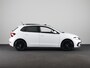 Volkswagen Polo 1.0 TSI Life 95 pk | Navigatie via App | Panoramadak | 17" LM velgen | Parkeersensoren | Adaptieve cruise control | LED koplampen | Stoelverwarming |