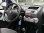 Peugeot 107 1.0 Access Accent | Airco | Allseason banden | Stuurbekrachtiging | radio-CD/MP3 speler | Isofix |