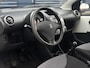 Peugeot 107 1.0 Access Accent | Airco | Allseason banden | Stuurbekrachtiging | radio-CD/MP3 speler | Isofix |