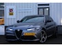 Alfa Romeo Giulia 2.0 T 320PK Veloce Aut.*NL-Auto*Perfect Onderh.*Black Pack/Sportstoelen Leder/Stoelverw./Stuurverw./Apple Carplay-Android/LED/Camera/Memorie/Keyless Entry+Go/Dodehoek/Rijstrook/Parkeersens.V+A/19 inch LM*