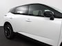 Nissan Qashqai 1.3 MHEV Automaat N-Connecta Navigatie Climate Control Sfeerverlichting Camera 360 Led Dab Verwarmde voorstoelen Adaptive Cruise Control Digitale Cockpit Lichtmetalen Velgen