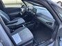 Volkswagen ID.3 Life 58 kWh 204pk Navigatie / 18"LM velgen / Zwart dak / App-connect / Parkeersensoren / Keyless-Go State of health is 89%