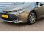 Toyota Corolla Touring Sports 2.0 Hybrid Business Plus O.a: Afn. haak, Camera, Carplay, Stoelverw, Clima, Etc. All-in prijs!