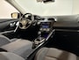 Renault Kadjar 140PK TCe Intens | Trekhaak (1500KG) | Navi | Camera | Parkeersensoren | Climate Control | Lichtmetalen Velgen | Apple CarPlay/Android Auto | Cruise Control | Licht & Regen Sensor |
