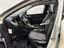 Renault Captur 130PK TCe Intens Automaat | Schuif/Kantel Dak | 9,3" Navi | Camera | Parkeersensoren | Apple CarPlay/Android Auto | Stoelverwarming | Climate Control | Lichtmetalen Velgen | Digital Cockpit |