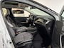 Renault Captur 130PK TCe Intens Automaat | Schuif/Kantel Dak | 9,3" Navi | Camera | Parkeersensoren | Apple CarPlay/Android Auto | Stoelverwarming | Climate Control | Lichtmetalen Velgen | Digital Cockpit |