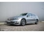 Volkswagen Passat Variant 1.4 TSI ACT Highline Business R | VC | ACC | Camera | Alcantara | Trekhaak | Dealer onderhouden | LED | Rijklaar |