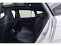 Skoda Enyaq iV 80 Sportline | Uitklap Trekhaak | Panoramadak | 92% SoH | Org NL | 3-Zone Clima | CarPlay | Stoelverwarming |