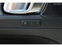 Volvo XC40 Recharge P8 AWD R-Design | Adaptieve Cruise Control | Pilot Assist | Harman/Kardon Audiosysteem | Dodehoekherkenning | Warmtepomp | 20" Lichtmetalen velgen | Stoelverwarming | Stuurwielverwarming