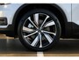 Volvo XC40 Recharge P8 AWD R-Design | Adaptieve Cruise Control | Pilot Assist | Harman/Kardon Audiosysteem | Dodehoekherkenning | Warmtepomp | 20" Lichtmetalen velgen | Stoelverwarming | Stuurwielverwarming