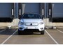 Volvo XC40 Recharge P8 AWD R-Design Lichtmetalen Velgen 19" |Kunstlederen/Alcantara Bekleding | R-Design Exterieur |Google Navigatiesysteem Full Map + Hard Disk | LED koplampen | Electronic Climate Controle | Verwarmende Voorstoelen + Stuurwiel |