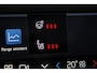 Volvo XC40 Recharge P8 AWD R-Design Lichtmetalen Velgen 19" |Kunstlederen/Alcantara Bekleding | R-Design Exterieur |Google Navigatiesysteem Full Map + Hard Disk | LED koplampen | Electronic Climate Controle | Verwarmende Voorstoelen + Stuurwiel |