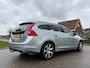 Volvo V60 2.4 D6 AWD Plug-In Hybrid Summum Automaat | Schuif-/Kanteldak | Leder | Navi | 17" Velen | Stoelverwarming | PDC | LED |