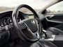 Volvo V60 2.4 D6 AWD Plug-In Hybrid Summum Automaat | Schuif-/Kanteldak | Leder | Navi | 17" Velen | Stoelverwarming | PDC | LED |