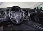 Volvo V60 T5 Momentum - IntelliSafe Assist & Surround - Parkeersensoren voor & achter - Apple Carplay & Android Auto - High Performance audio - 18' LMV
