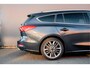 Ford Focus Wagon BWJ 2021 1.0 124 PK EcoBoost Hybrid Vignale HEAD UP DISPLAY / TREKHAAK | PANORAMADAK | XENON | STOELVERW. | LEDER | STUURVERW. | ADAPTIVE CRUISE | ELEKTRISCHE ACHTERKLEP | CAMERA | CARPAY + ANDROID | LMV | PDC