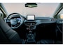 Ford Focus Wagon BWJ 2021 1.0 124 PK EcoBoost Hybrid Vignale HEAD UP DISPLAY / TREKHAAK | PANORAMADAK | XENON | STOELVERW. | LEDER | STUURVERW. | ADAPTIVE CRUISE | ELEKTRISCHE ACHTERKLEP | CAMERA | CARPAY + ANDROID | LMV | PDC
