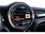 MINI Cooper S Mini 2.0 Panoramadak - Harman Kardon - Head up - Active Cruise Control - Comfort Access - Elektrisch verwarmbare voorstoelen - Elektrisch inklapbare buitenspiegels - Parking/Driving Assistant -