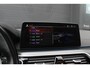 BMW 5-Serie Touring 530e xDrive M-sport | Panorama-dak | Comfort Stoelen | Harman & Kardon | Cruise Control Adaptief | Sfeerverlichting | Electrische Achterklep
