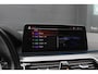 BMW 5-Serie Touring 530e xDrive M-sport | Panorama-dak | Comfort Stoelen |  Harman & Kardon | Cruise Control Adaptief | Sfeerverlichting | Electrische Achterklep