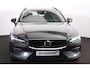 Volvo V60 B3 Momentum Advantage - IntelliSafe Assist - Parkeercamera achter - Parkeersensoren voor & achter - Draadloze tel. lader - High Performance audio - 17' LMV